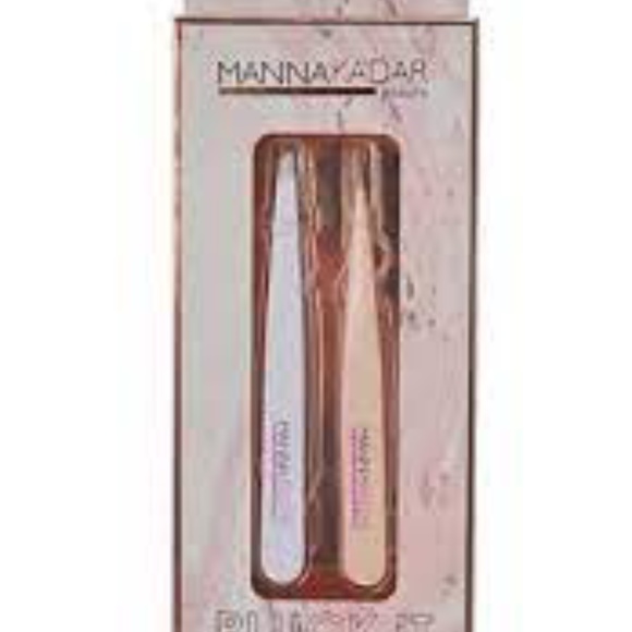 Manna Kadar Tweezers - Picture 1 of 3